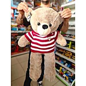 Şirin Kahverengi elbisesi ile göz alıcı bir görünüme sahip Peluş Ayı